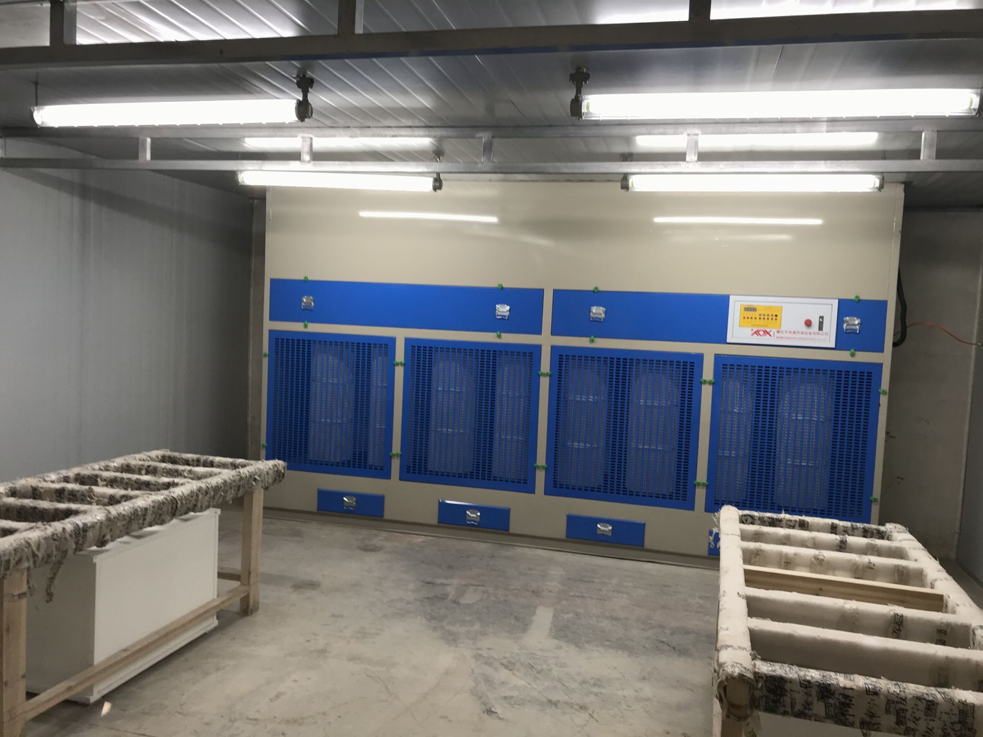 湖北友寧門(mén)業(yè)打磨除塵設(shè)備